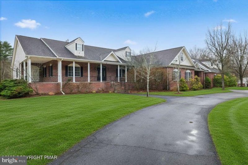 267 SCENIC DRIVE , BLAKESLEE, PA 18610
