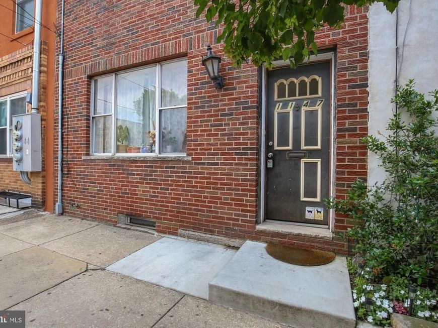 1147 S 10th Street, Philadelphia, PA 19147 Main Photo