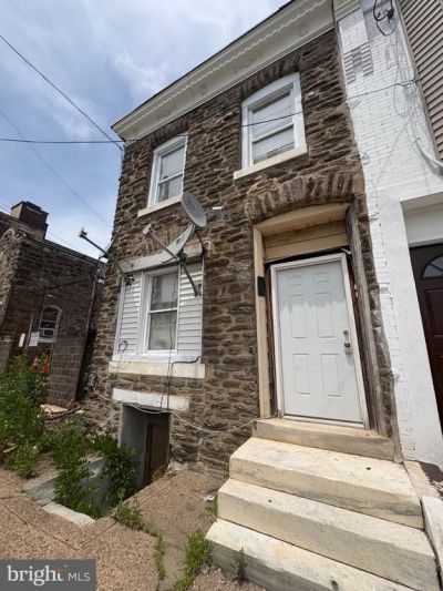 2037 W Toronto Street, Philadelphia, PA 19132 Main Photo