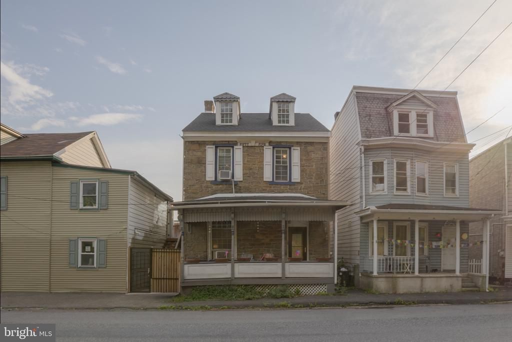 55 MILL ST , PORT CARBON, PA 17965