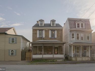 55 MILL ST, PORT CARBON, PA 17965