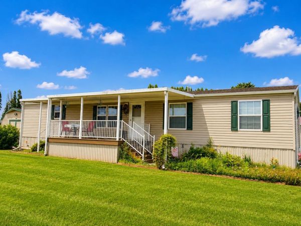 2685 TAMELA AVENUE, DOVER, PA 17315