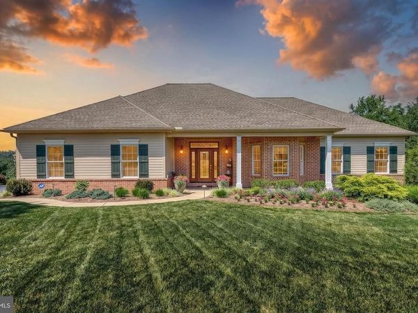 105 BELLOWS COURT, LEWISBERRY, PA 17339