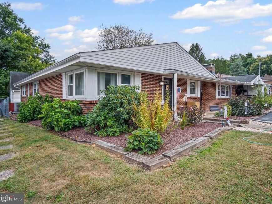 205 Oak Knoll Road, New Cumberland, PA 17070 Main Photo