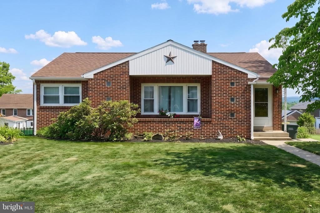 1312 BONNEVIEW ROAD , YORK, PA 17406