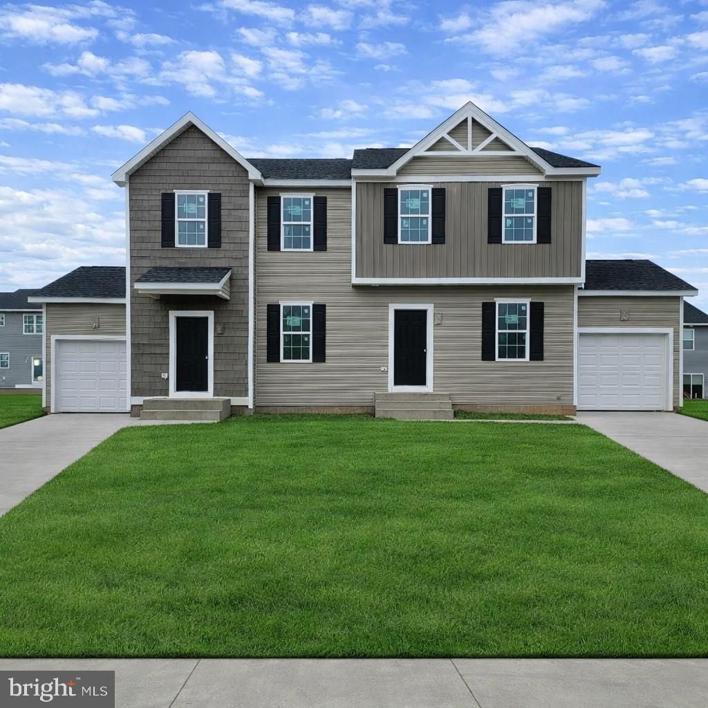 3841 CASTLE DRIVE , DOVER, PA 17315