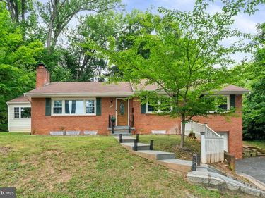 709 E BROAD STREET, FALLS CHURCH, VA 22046