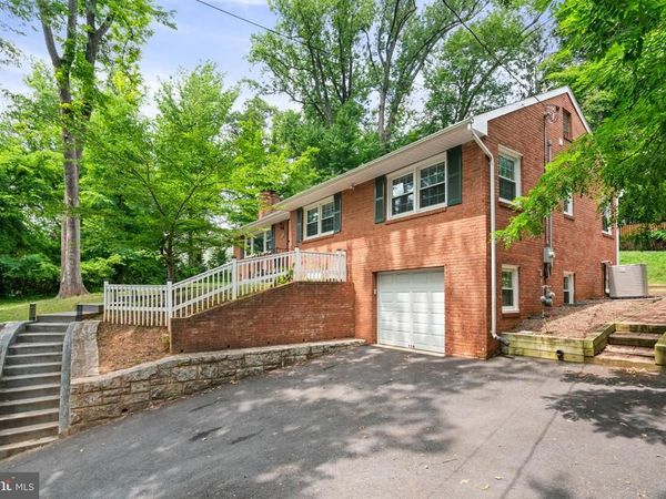 709 E BROAD STREET, FALLS CHURCH, VA 22046