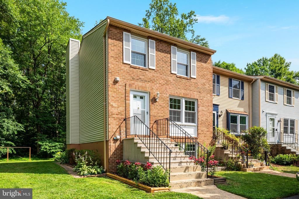 5712 Round Top Lane, Burke, VA 22015 Main Photo