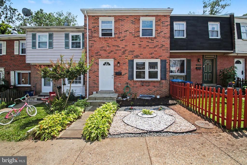 14658 Bakersfield Street, Woodbridge, VA 22193 Main Photo