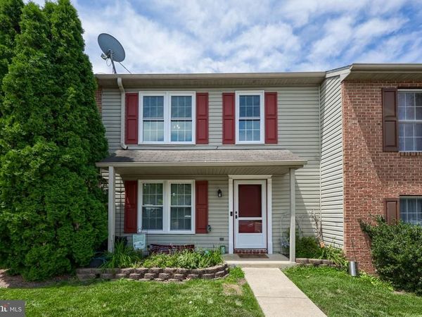 38 BATTENS CIRCLE , LEOLA, PA 17540