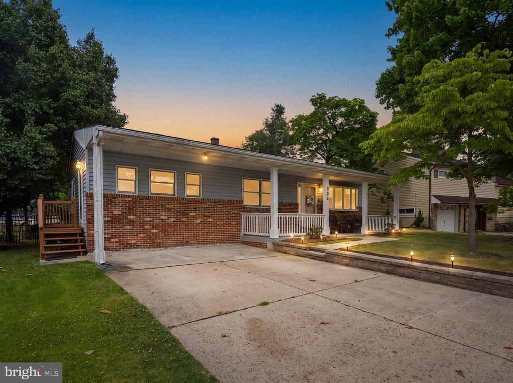 605 CAROLYN ROAD , GLEN BURNIE, MD 21061