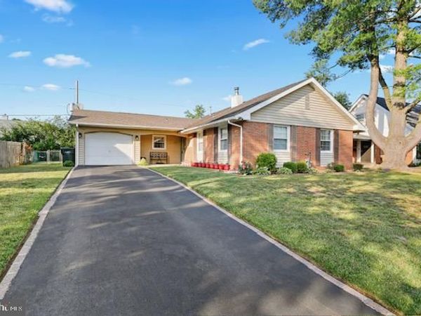 7 BOXWOOD LANE, WILLINGBORO, NJ 08046