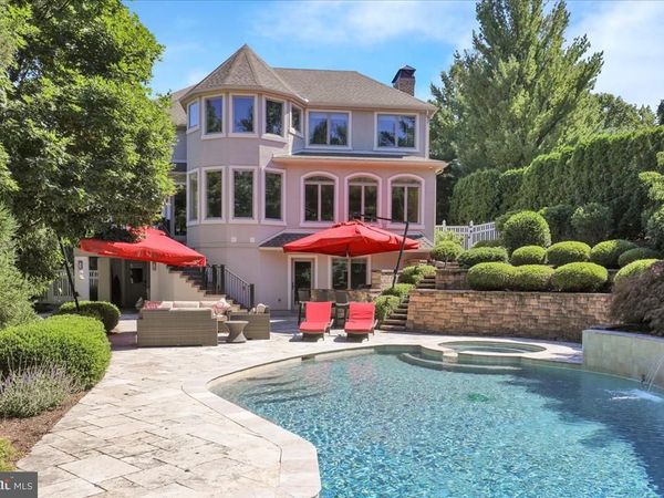 4 TANAGER DRIVE, WYOMISSING, PA 19610