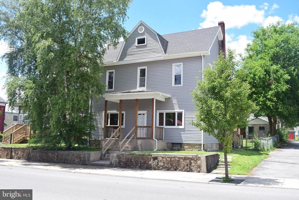 1355 LOGAN AVENUE, TYRONE, PA 16686