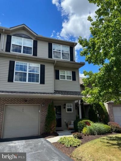 105 HAWK COURT , HUMMELSTOWN, PA 17036