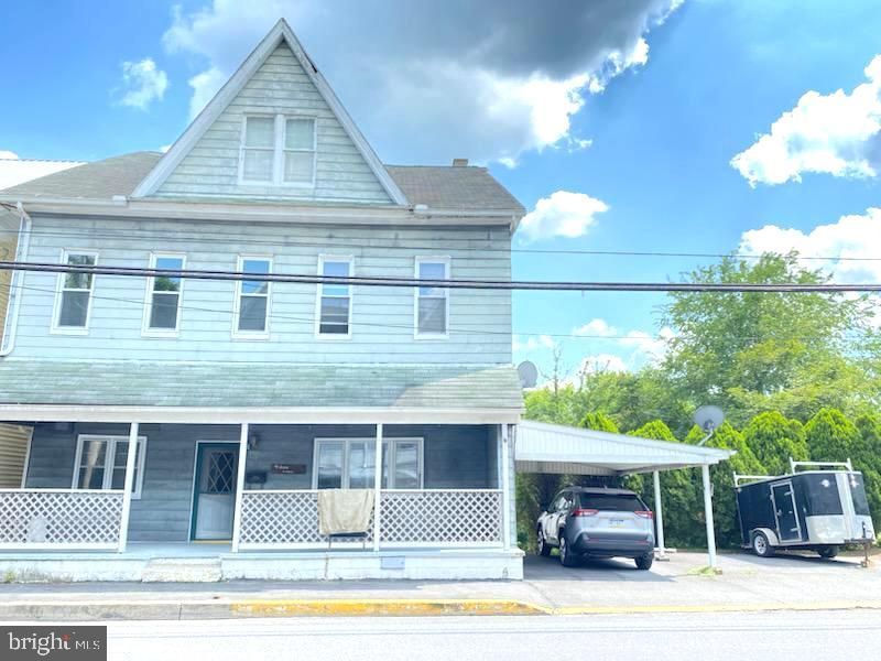 128 E MARKET STREET , WILLIAMSTOWN, PA 17098