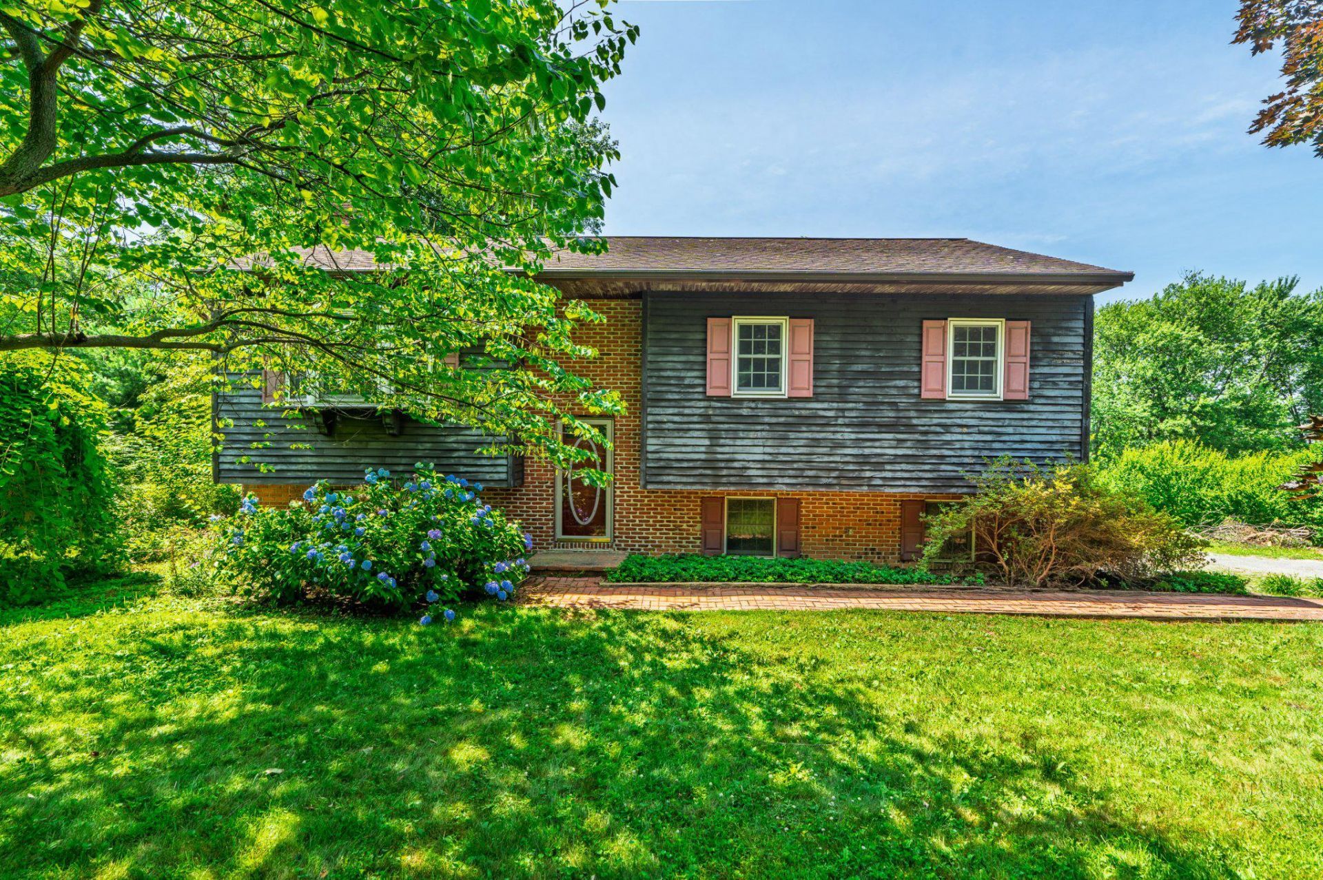 12 BUCK HEIGHTS ROAD , HOLTWOOD, PA 17532