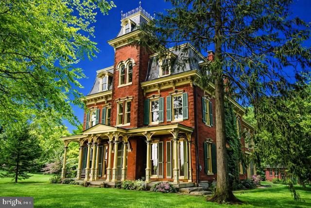 807 WEAVERTOWN ROAD , MYERSTOWN, PA 17067