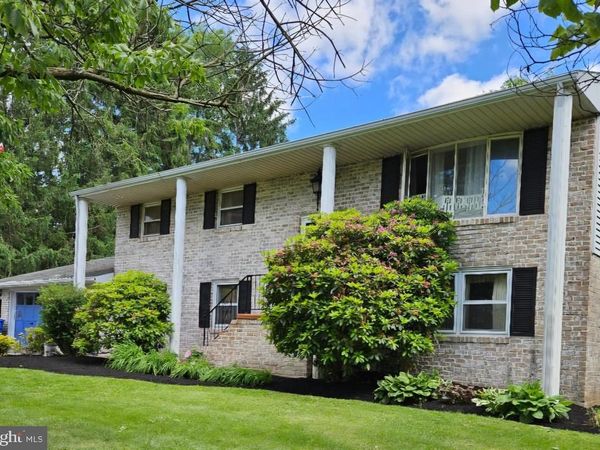 426 JENNIFER DRIVE , NEW CUMBERLAND, PA 17070