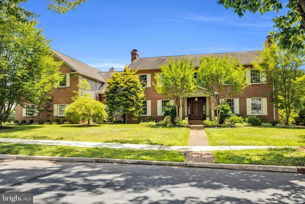 1800 READING BOULEVARD , WYOMISSING, PA 19610
