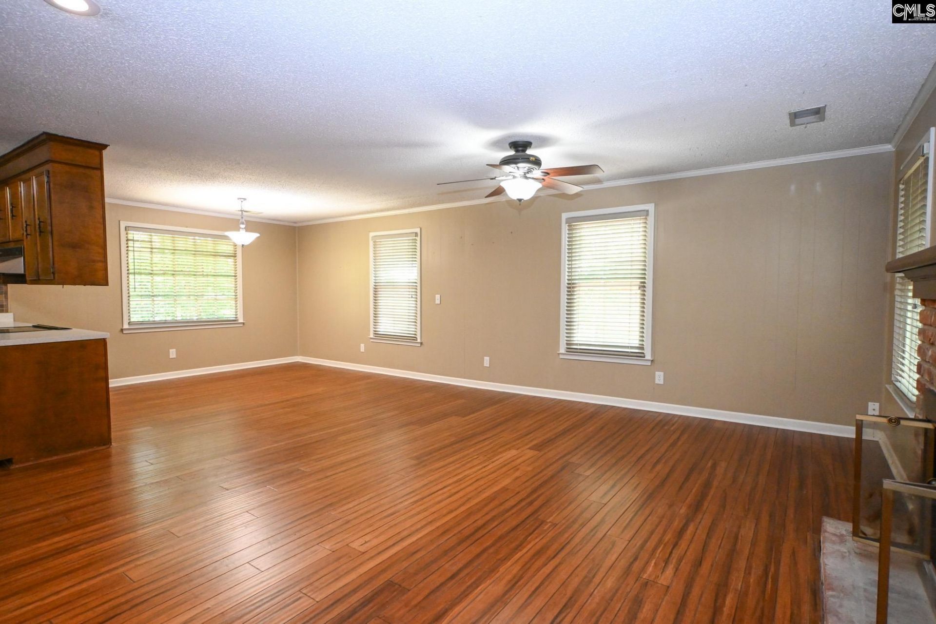 331 Barmount Drive  Photo 5