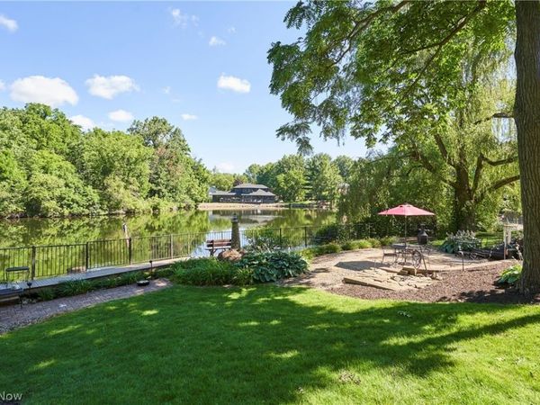 2793 Greenspire Circle, Akron, OH 44333