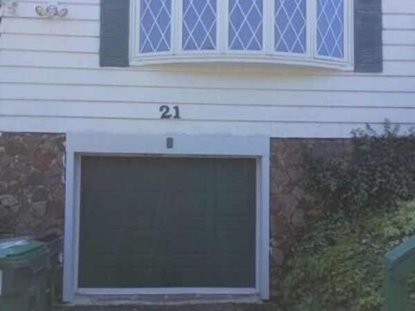 21 Ridgecrest Avenue, Latham, NY 12110