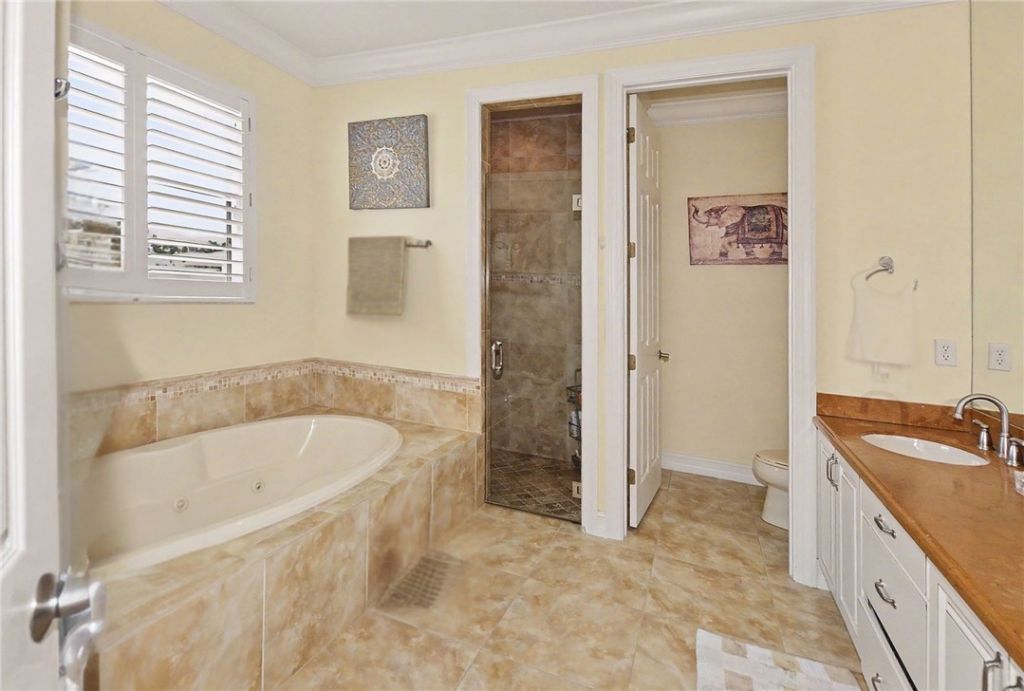 6008 NW Winfield Drive, Port Saint Lucie, FL 34986 Photo