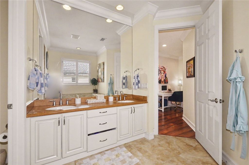 6008 NW Winfield Drive, Port Saint Lucie, FL 34986 Photo