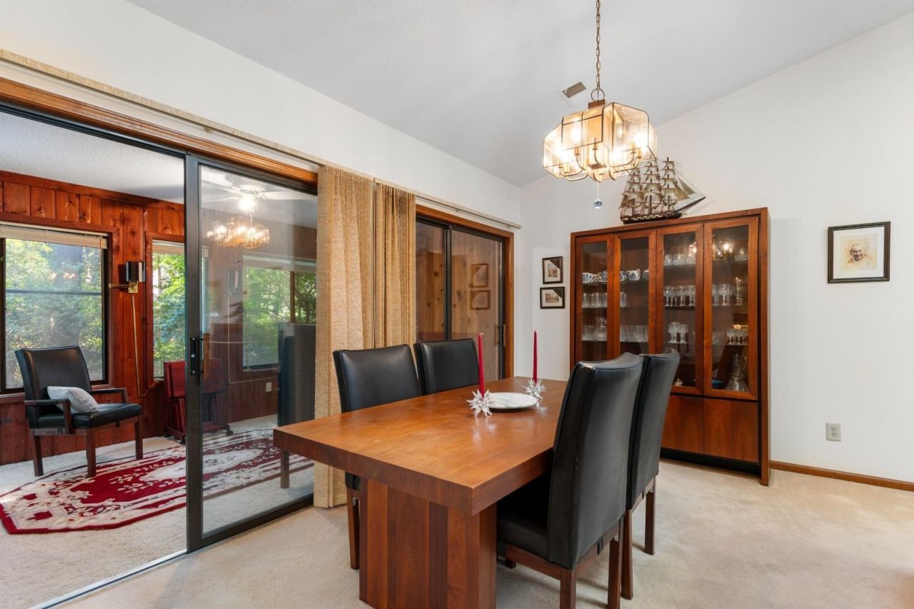 2213 Vereen Circle Photo 10