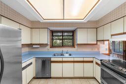 2213 Vereen Circle photo 4