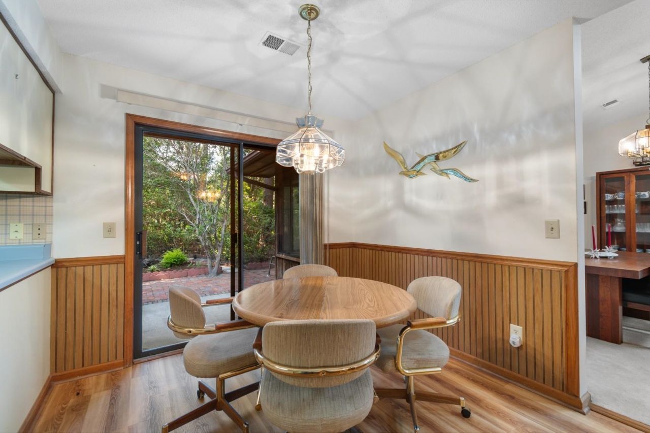 2213 Vereen Circle Photo 6