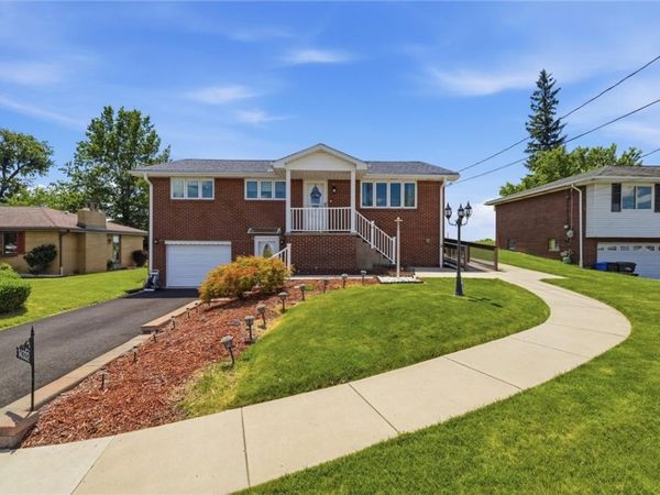 14332 Roberta Dr., Irwin, PA 15642