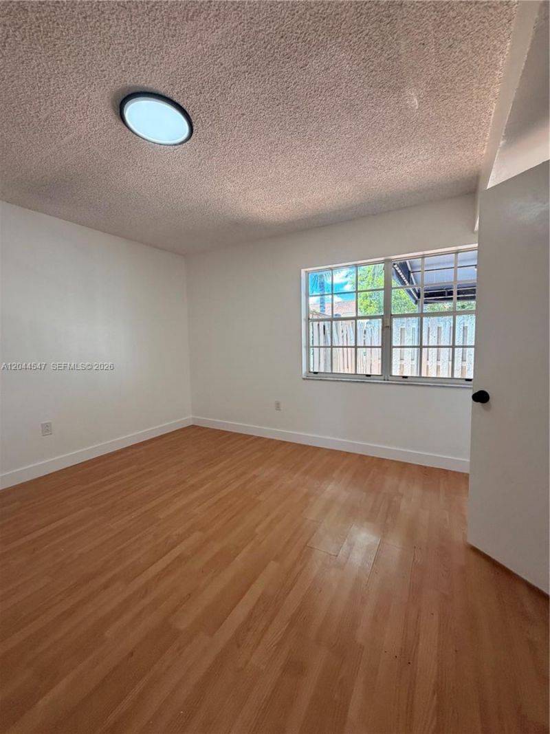 7000 NW 173rd Dr, Unit 1805, Hialeah, FL 33015 Photo