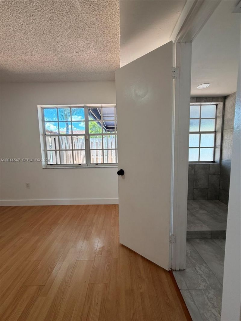 7000 NW 173rd Dr, Unit 1805, Hialeah, FL 33015 Photo