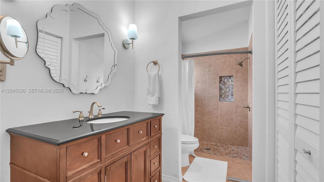 2048 NW 164th Ave , Pembroke Pines, FL 33028 Photo