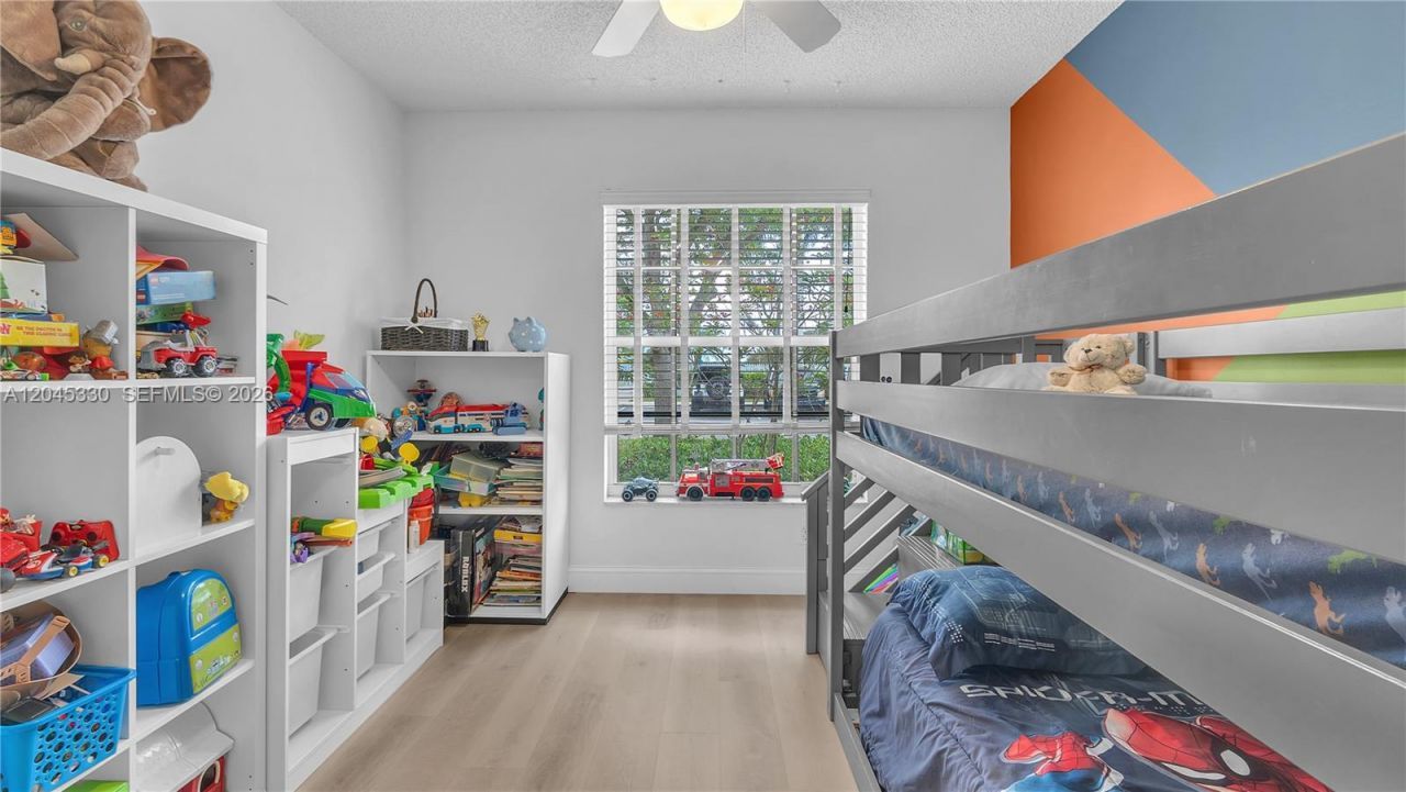 2048 NW 164th Ave , Pembroke Pines, FL 33028 Photo