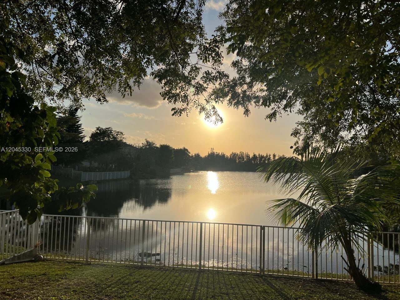 2048 NW 164th Ave , Pembroke Pines, FL 33028 Photo