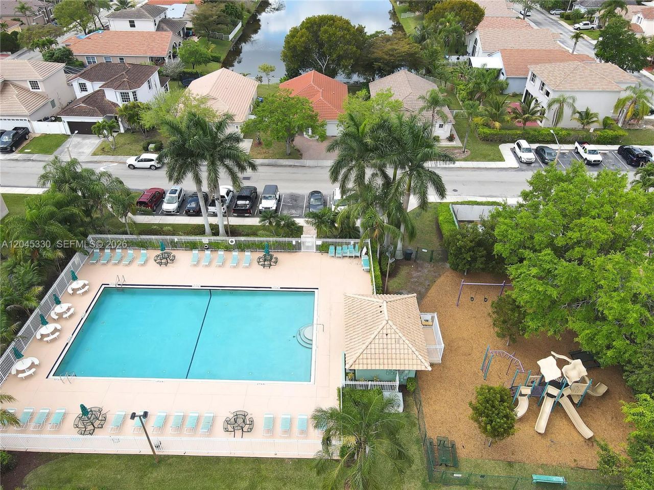 2048 NW 164th Ave , Pembroke Pines, FL 33028 Photo