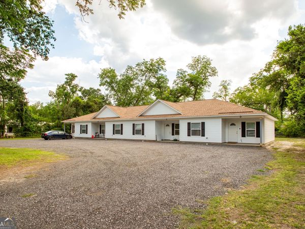 1205 Winona Avenue, Waycross, GA 31503