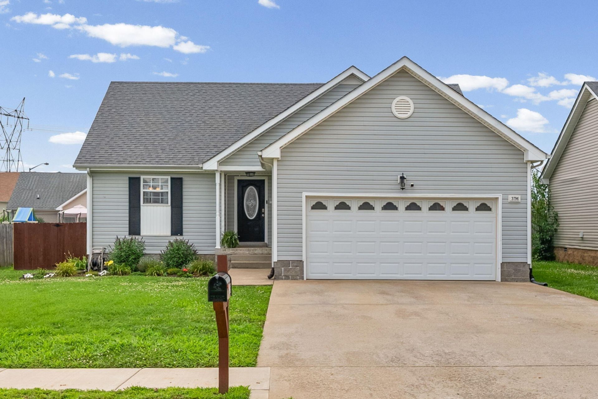 3796 Cindy Jo Dr, Clarksville, TN 37040 Main Photo