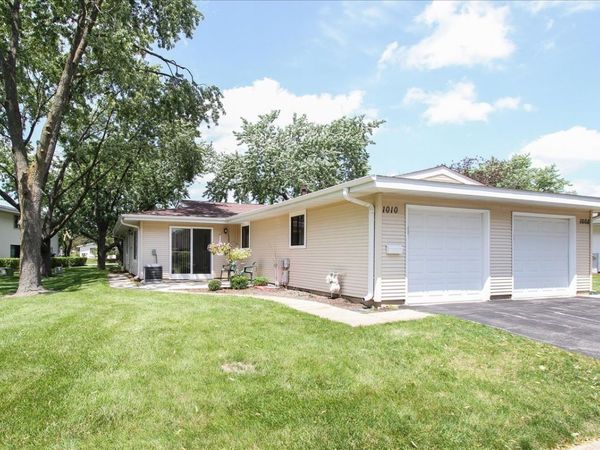 1010 Glastonbury Lane , Schaumburg, IL 60193