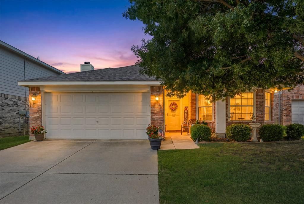 9437 Pastime Court, Fort Worth, TX 76244 Main Photo