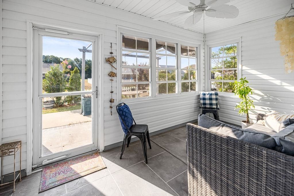 661 Twinflower St. Photo 35
