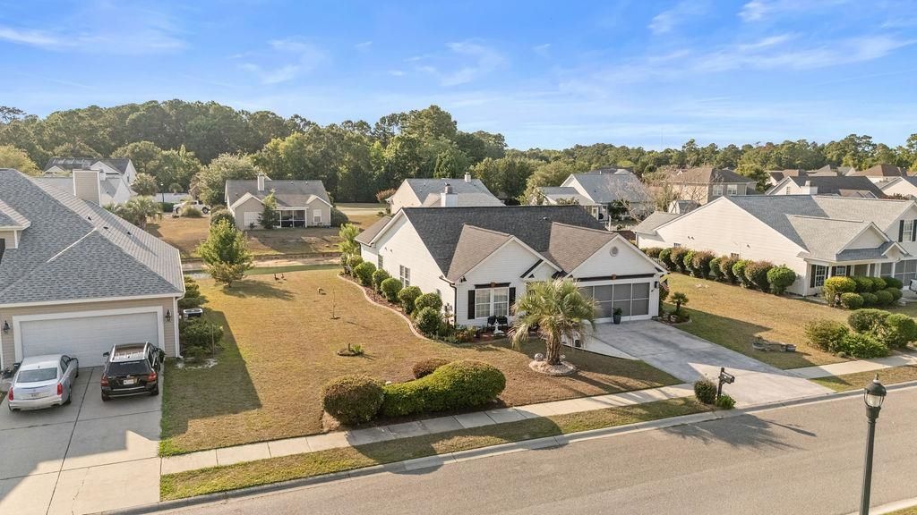 661 Twinflower St. Photo 44