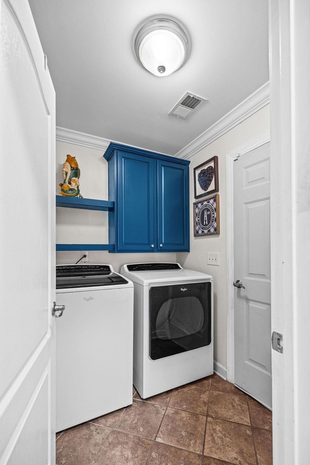 661 Twinflower St. Photo 5