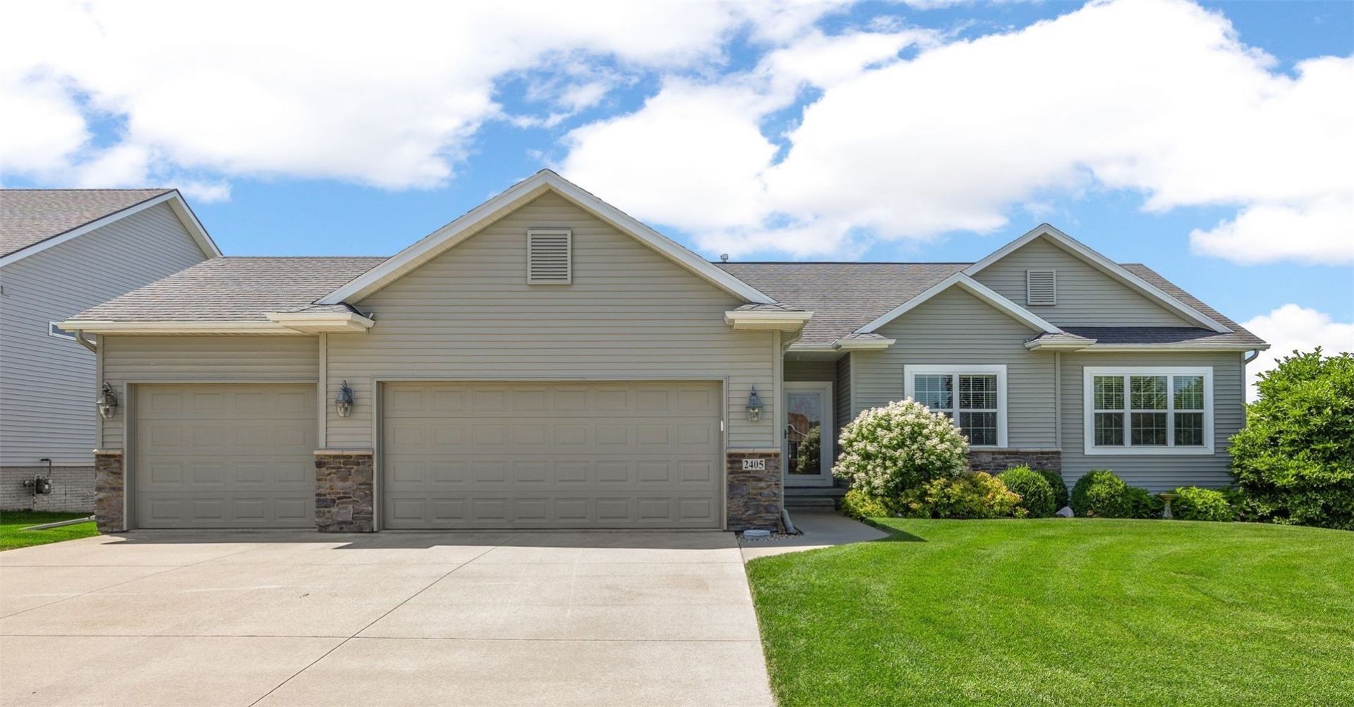 2405 Bridlewood Court, Marion, IA 52302 Main Photo