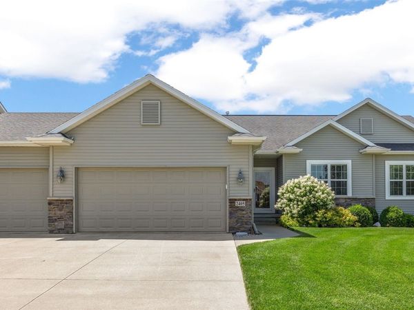 2405 Bridlewood Court, Marion, IA 52302