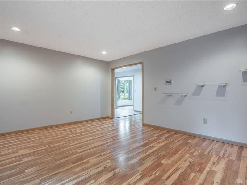 6584 Stillcrest Way, Butler Township, OH 45414 Photo 16